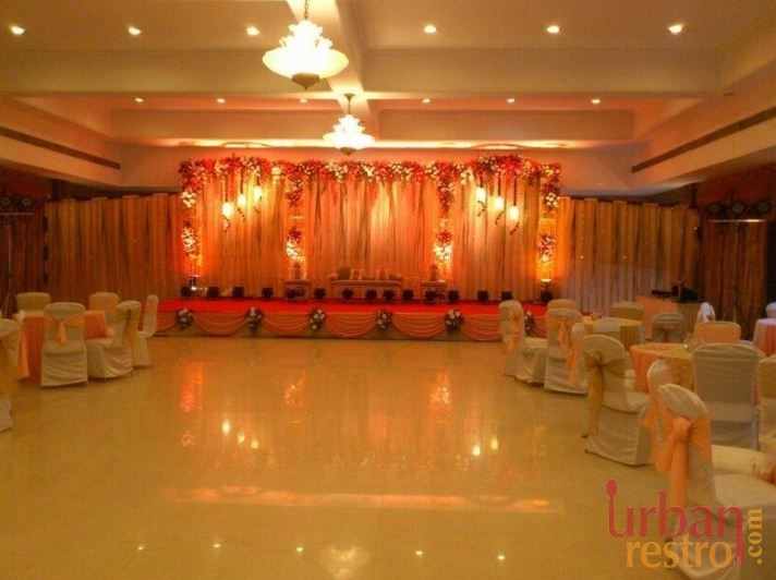 megarugas banquet