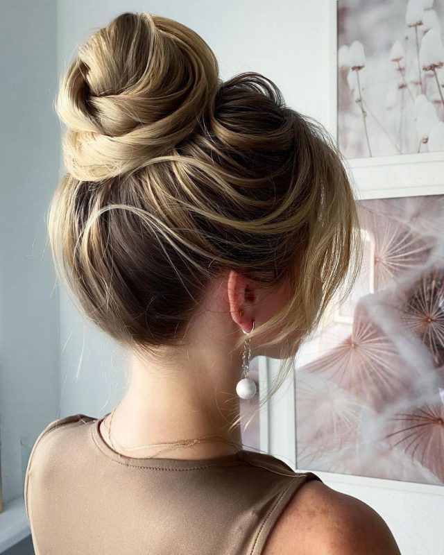 high ballet bun - wedding hair trends