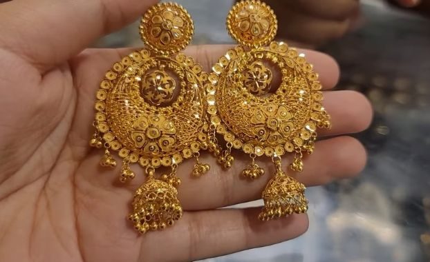 chand bali 2 - bridal gold jhumka designs