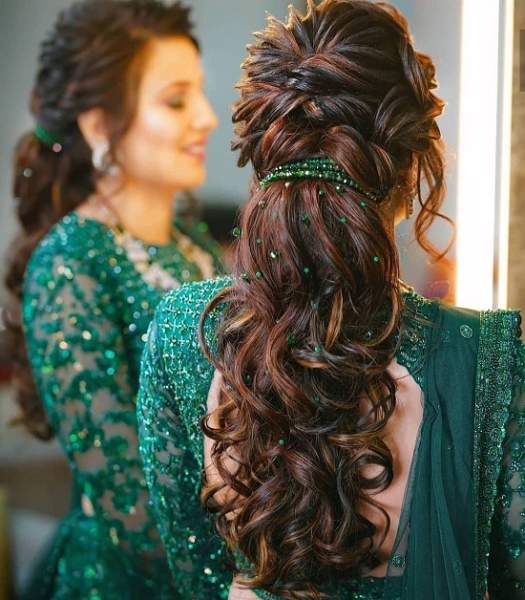 Stunning bridal bun hairstyles for reception - Simple Craft Idea-sieuthinhanong.vn