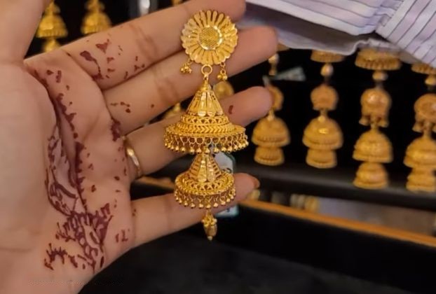 south indian style - bridal gold jhumka designs