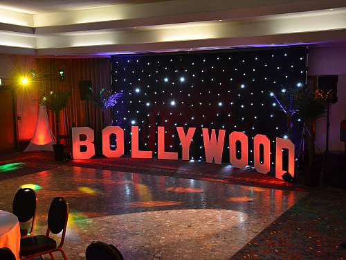 bollywood theme for a college fresher's party