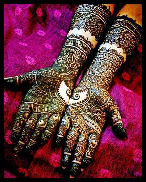 indian bridal mehendi designs for hands Symmetrical mehendi design