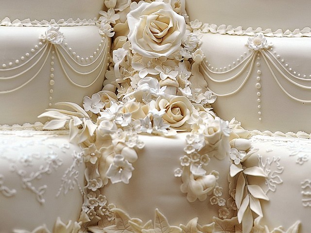 Royal-Wedding-Cake--Rose