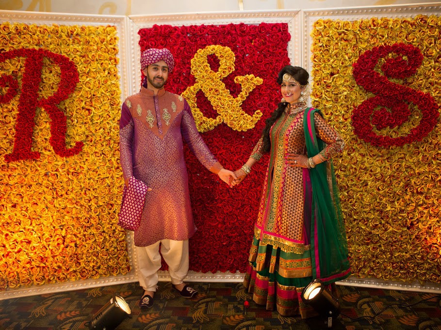 red-yellow-roses-backdrop-photo-booth-wedding