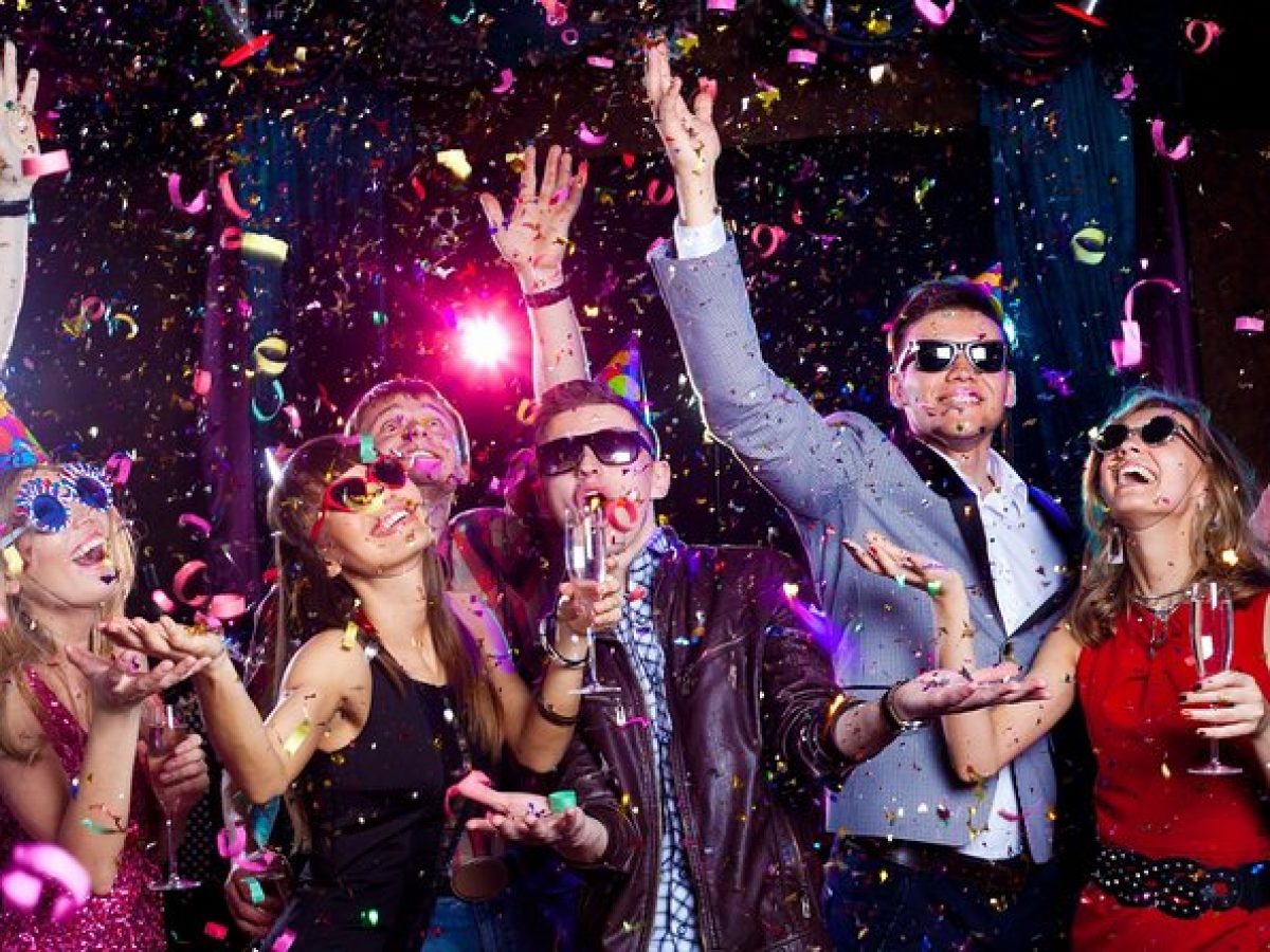 11 Interesting and Super Games For Freshers Party in College 11 Interesting and Super Games For Freshers Party in College