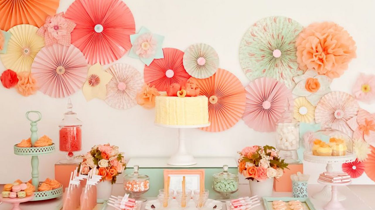 Featured image of post Surprise Homemade Simple Birthday Decoration Ideas : Apart from them, you can also try simple yet fancy props in case you plan to organise a birthday party at home.