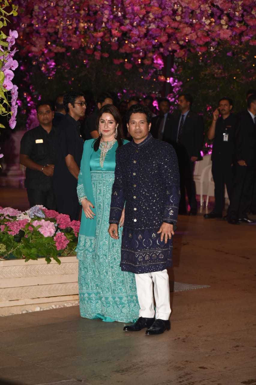 Akash Ambani and Shloka Metha 