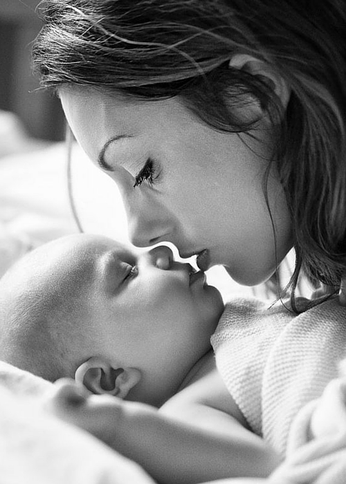 25 Baby Photoshoot Ideas that are Cute and Creative