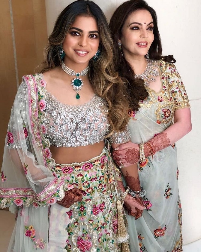 Akash Ambani and Shloka Metha 