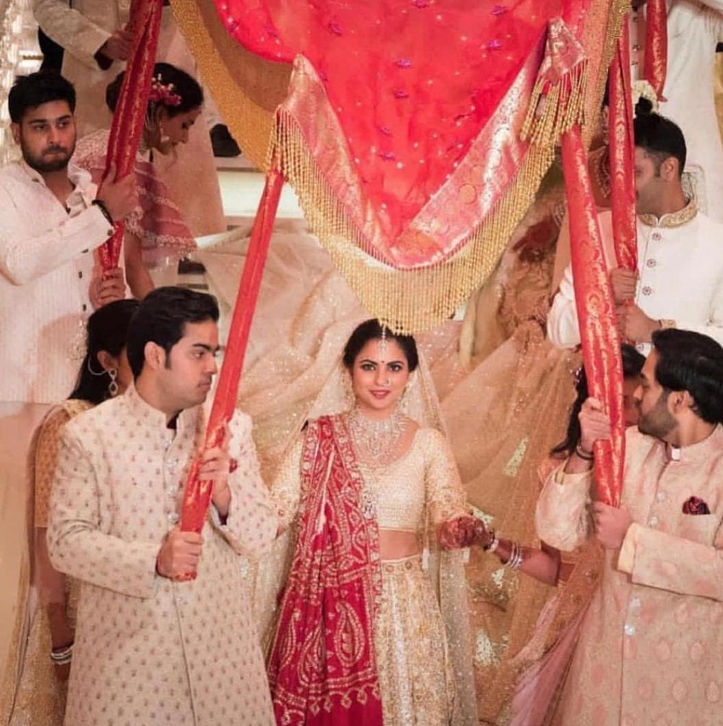 isha ambani, anand Piramal, isha ambani and anand Piramal, the ambani wedding, ambanis, ambani wedding