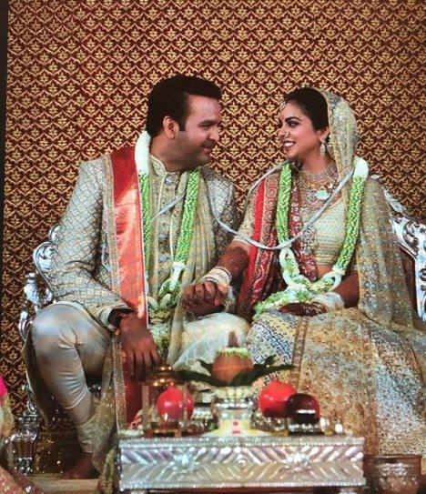 isha ambani, anand Piramal, isha ambani and anand Piramal, the ambani wedding, ambanis, ambani wedding