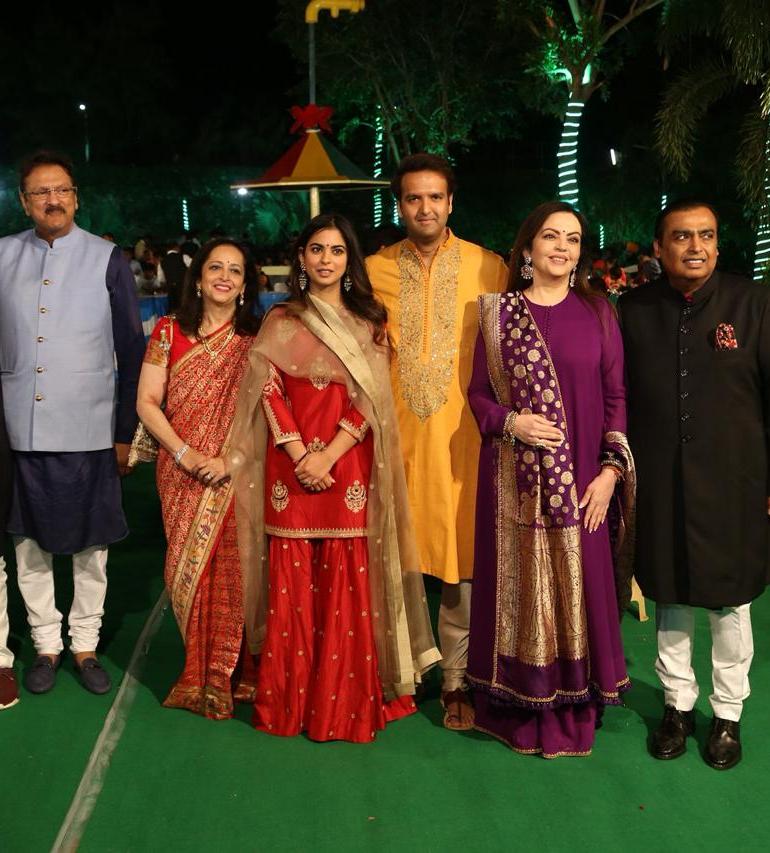 isha ambani, anand Piramal, isha ambani and anand Piramal, the ambani wedding, ambanis, ambani wedding