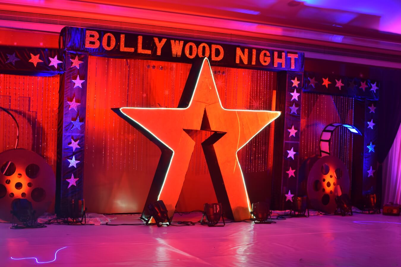  bollywood theme wedding, bollywood party, bollywood cinema ,bollywood style, bollywood theme party, Bollywood decoration