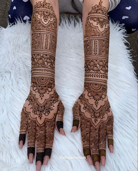 Back Hand Bridal Mehndi Design 2022