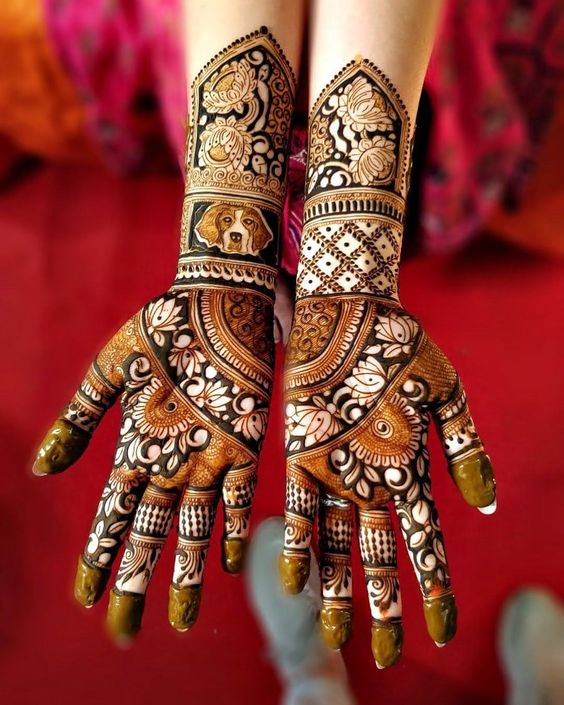 Floral Trending Bridal Mehendi Design 