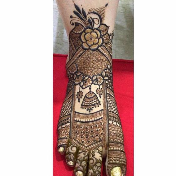 Leg Mehendi designs 