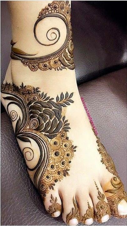 Leg Mehendi designs 