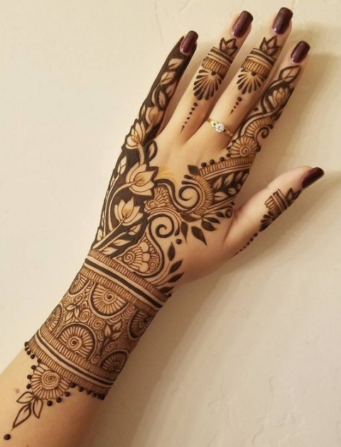 Pakistani Mehendi Design 