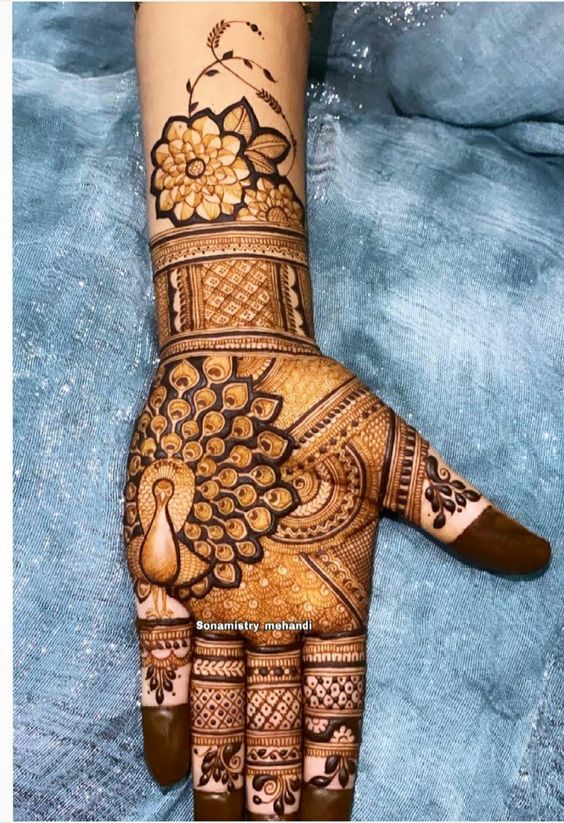 Peacock Trending Bridal Mehendi Designs 