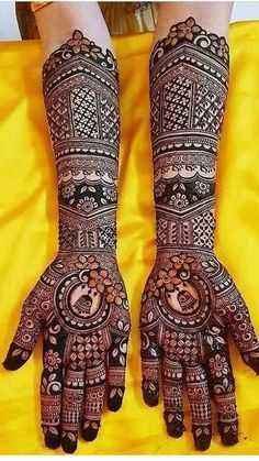 The Traditional Indian Bridal Mehendi Design 