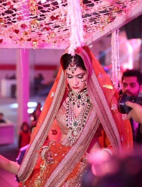 Phoolon ki chadar, Phoolon ki chadar for bride, Flower chadar, Bridal entry chadar, Bridal entry flower chadar, Fulo ki chadar