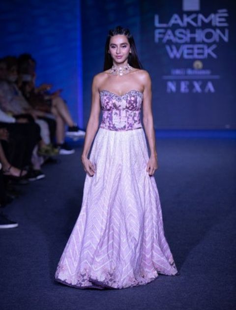 Lakme Fashion Week 2019, Lakme Fashion, Lakme Fashion Show, Indian wedding outfits, Indian wedding fashion, Lakme fashion week dresses