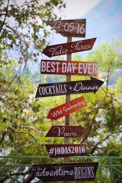 Wedding Sign Board Ideas for Upcoming Weddings