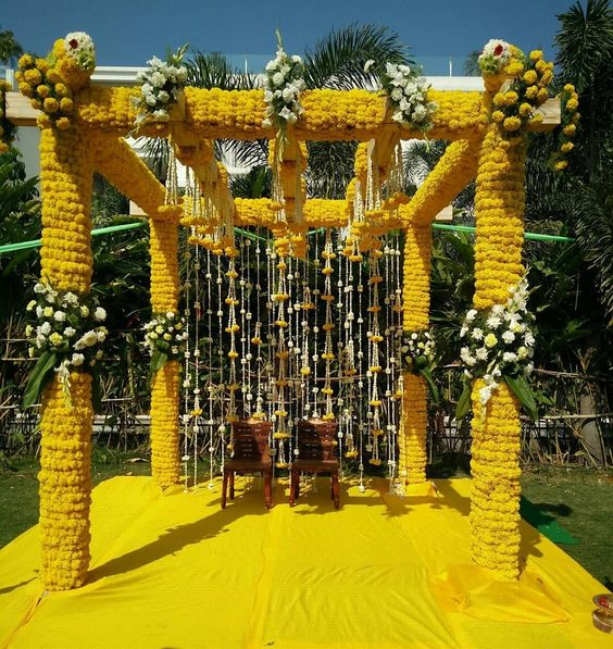 genda phool, genda phool decoration ideas, genda phool decoration, genda phool gate decoration, genda decoration, genda phool wedding decorations, genda flower decoration, door decoration with marigold flowers, marigold flower decoration