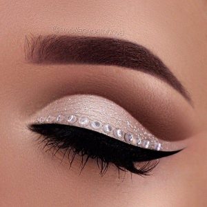 Rhinestone liner bridal eye makeup