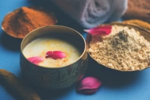 diy facemasks, easy facemasks, homemade masks, facemasks, homemade facepacks, diy facepacks Deep Conditioning DIY Facemasks