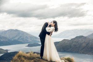 Honeymoon Photoshoot In The Wild