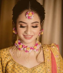 Haldi Flower Jewellery Designs For Brides-to-be That Are Trending!