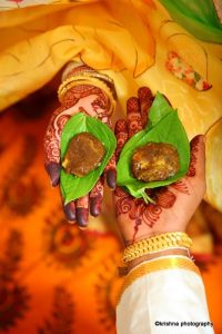 Telugu wedding rituals: Jeelakara Bellam