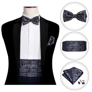 Tuxedo-vs -suit- Tuxedo-accessories 