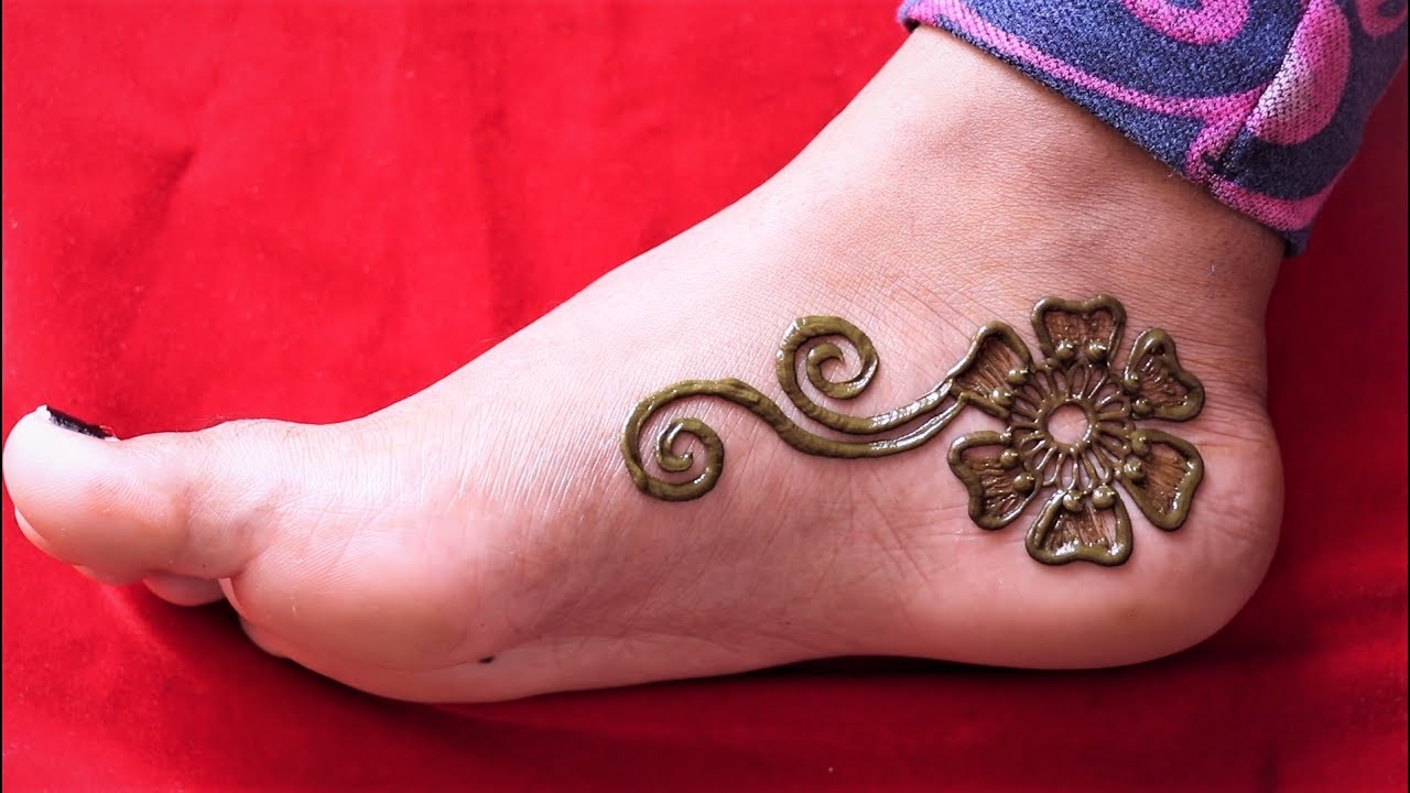 SIDE FEET FLOWER MEHENDI DESIGNS 