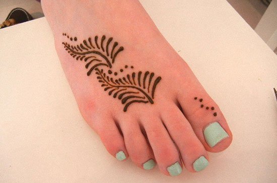 FOOT TATTOO MEHENDI DESIGN 