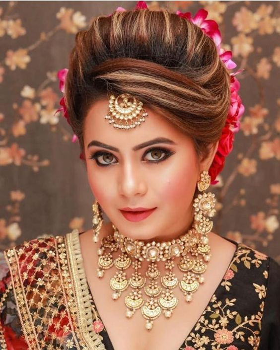 Bridal Hairstyle for Round Face