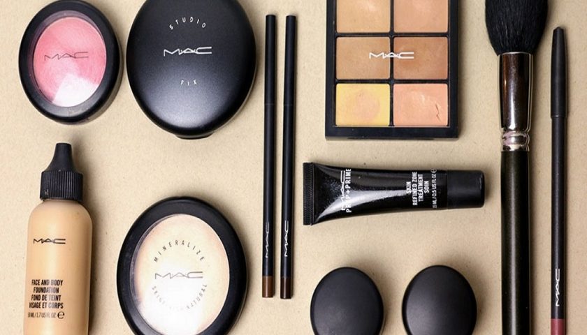 Essential Bridal Makeup Kit FI