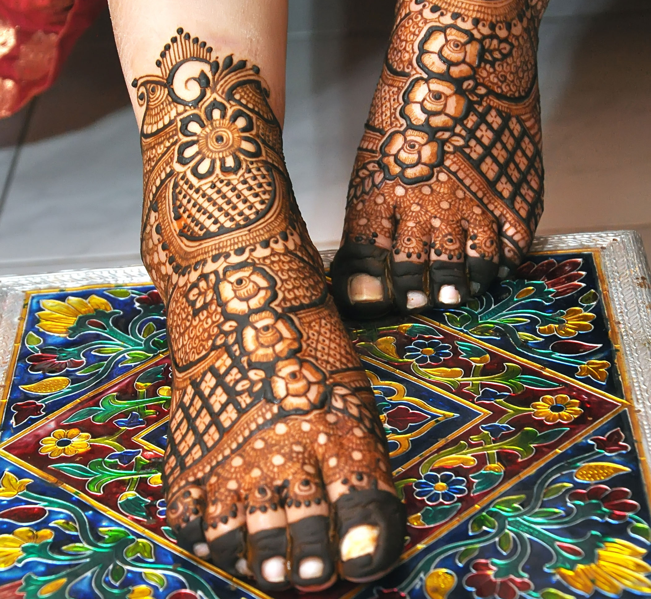 Floral Bridal Leg Mehndi