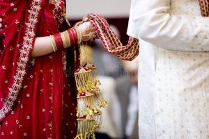 Gujarati Wedding Rituals - Mangal Phere