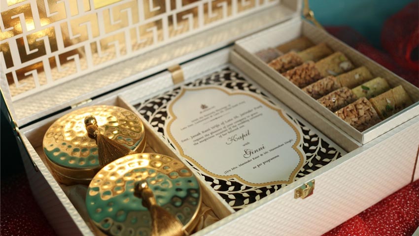 Sweets Wedding Card Box