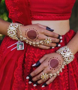 Homemade Tips for Darker Mehendi