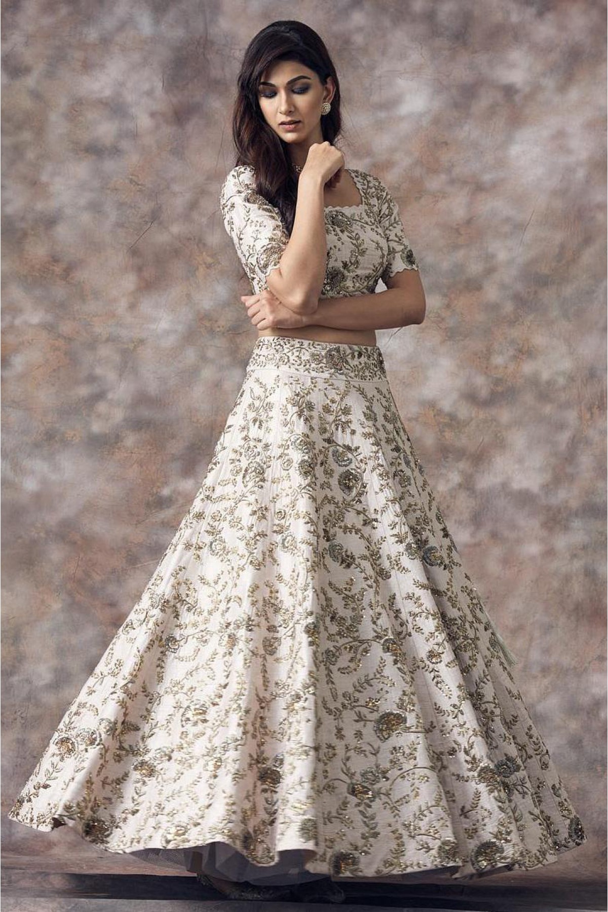 21 Appealing Bridal Banarasi Lehenga Design Ideas for 2021 Wedding