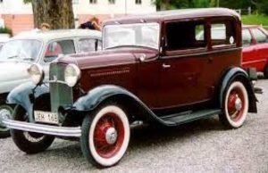 vintage car wedding entry