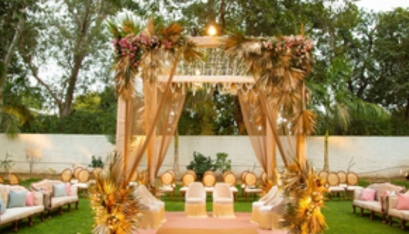 backyard wedding decor