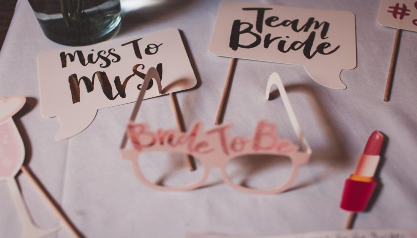 DIY bridal shower decorations