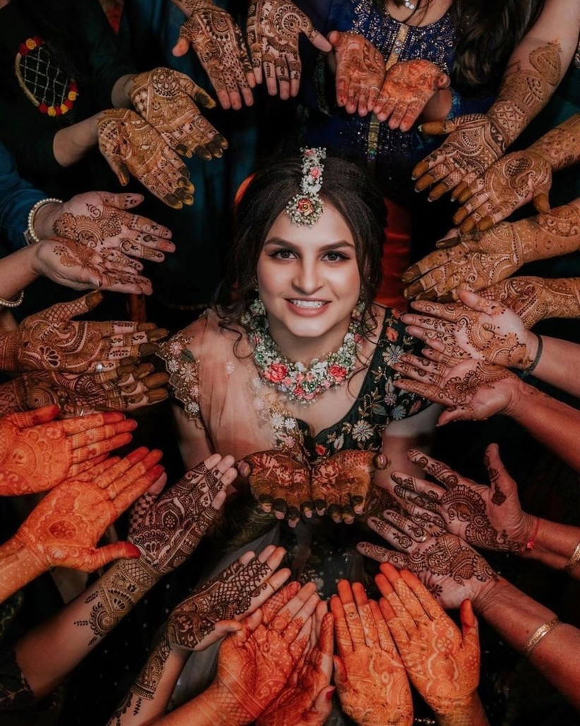 Mehendi Pose with Friends