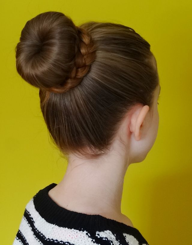 haldi hairstyle - bun 