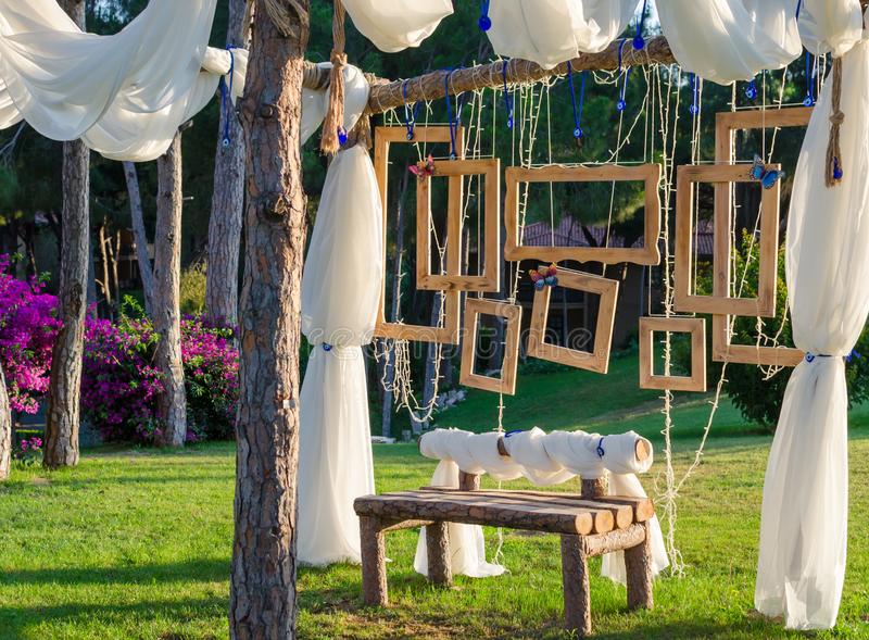 hanging frames for wdding backdrop decoration